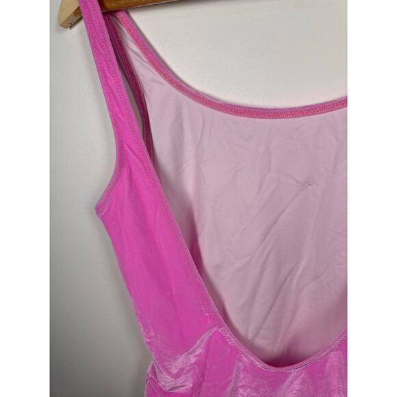 Solid & Striped The Luela One Piece in Solid Velvet Carnation Pink, Med, NWT - Picture 7 of 8